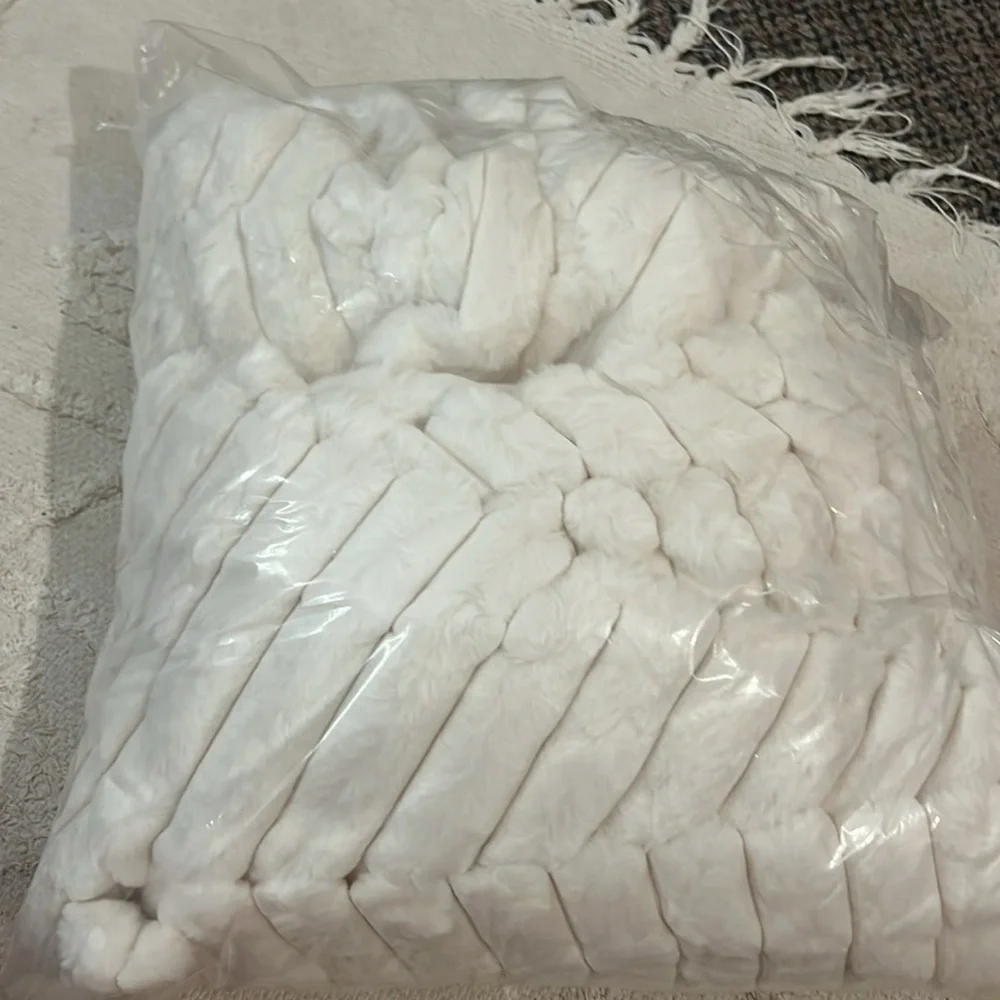 Pottery Barn Channel Cloud ivory Bean Bag Chair Cover Only size Large